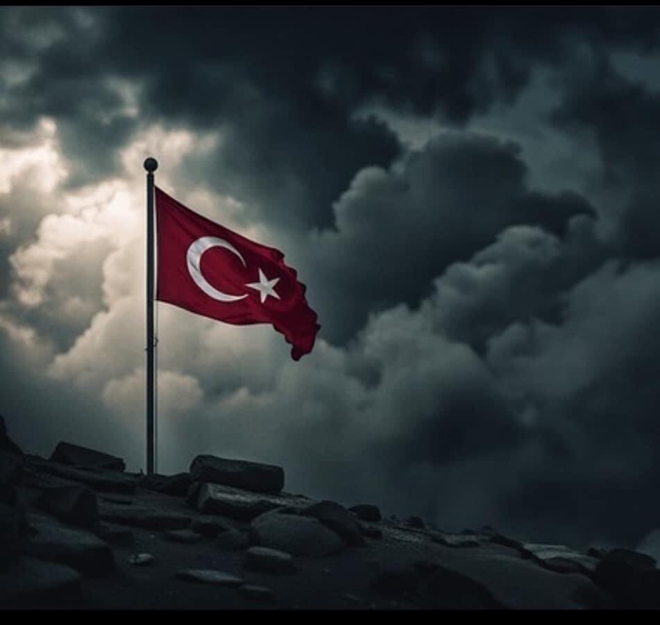AksekiPlatformu's tweet photo. Pençe-Kilit Harekâtı bölgesinde şehit düşen Kahraman Mehmetçiklerimize Allah’tan rahmet, ailelerine sabır ve başsağlığı, yaralı askerlerimize acil şifalar dileriz. https://t.co/UHn44mMO1p