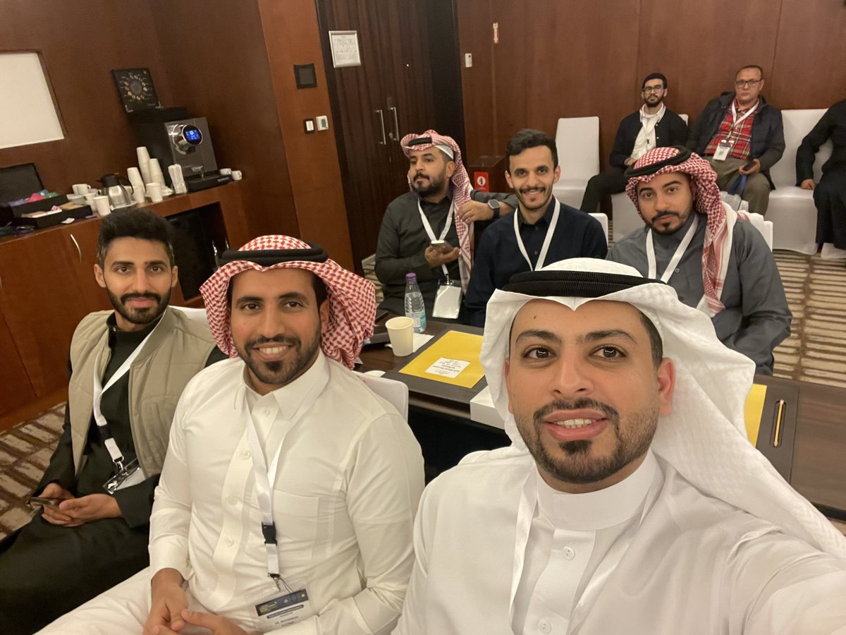 فيصل الحصيني..، tweet media