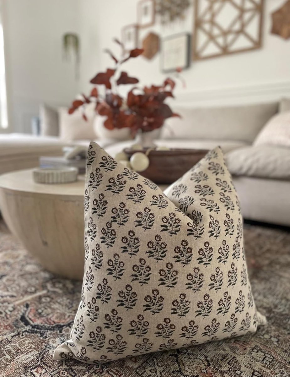 CanyonTheory's tweet photo. https://t.co/zpgtCySfGf

Available on #Amazon: https://t.co/OXRww6JOLu

#HomeDecor #canyontheory #PillowCovers #Handmade #SustainableLiving #AmazonHome #InteriorDesign #NewLaunch #Amazonfinds #BlockPrint #linen #throwpillows #interiordecor #throwpillowcovers #artisanmade https://t.co/jzqbFwTT54