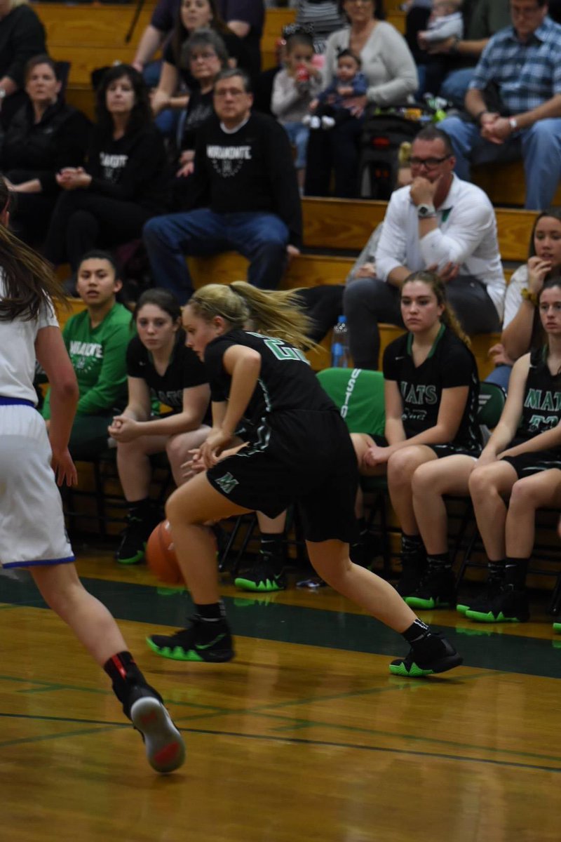 KellySopak's tweet photo. Don’t let precious moments pass you by! No matter the amount of time your daughter plays, the amount of shots she gets or the amount of accolades she does or does not receive - remember they are doing something they love… be there to support them! #DadThoughts https://t.co/JoB10Igng3