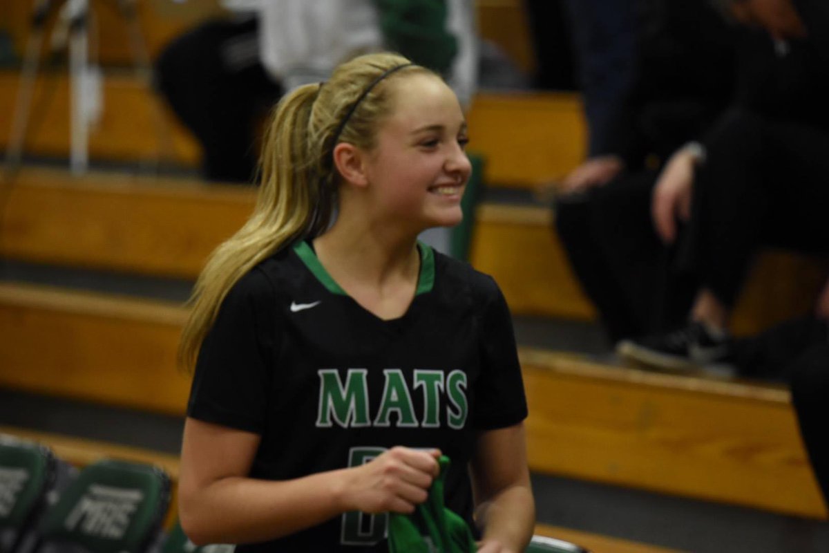 KellySopak's tweet photo. Don’t let precious moments pass you by! No matter the amount of time your daughter plays, the amount of shots she gets or the amount of accolades she does or does not receive - remember they are doing something they love… be there to support them! #DadThoughts https://t.co/JoB10Igng3