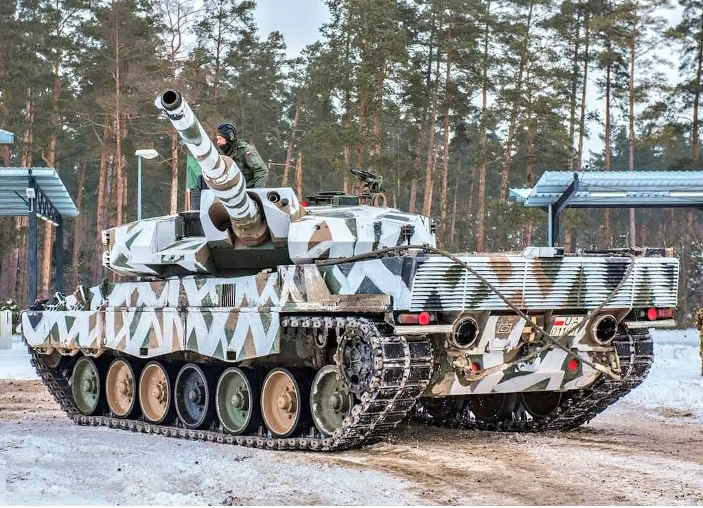 TRUFAULT's tweet photo. #Leopard2PL
🇵🇱
#tank #armored #armor #tanks #tanker #tanktop https://t.co/mOmyB2UVlh