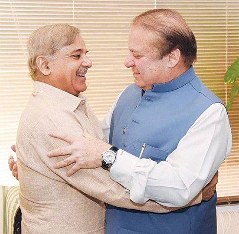 نا بلا ملا ، نا بلے باز
الیکشن کمیشن کر لے اپنی شفافیت پہ ناز
بھائیو۔۔۔۔کیوں کر رہے ہیں آپ یہ ایکسرسائز بلا جواز
آپ ویسے ہی لے آۂیں نواز و شہباز