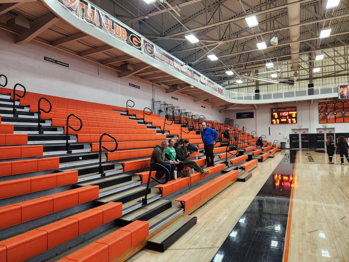 varsity_nights's tweet photo. Saturday at 1pm in a Division 1 Girls Game on a Wintery Day!  So many states and schools have neglected girls basketball players. https://t.co/ltyE2UyL32