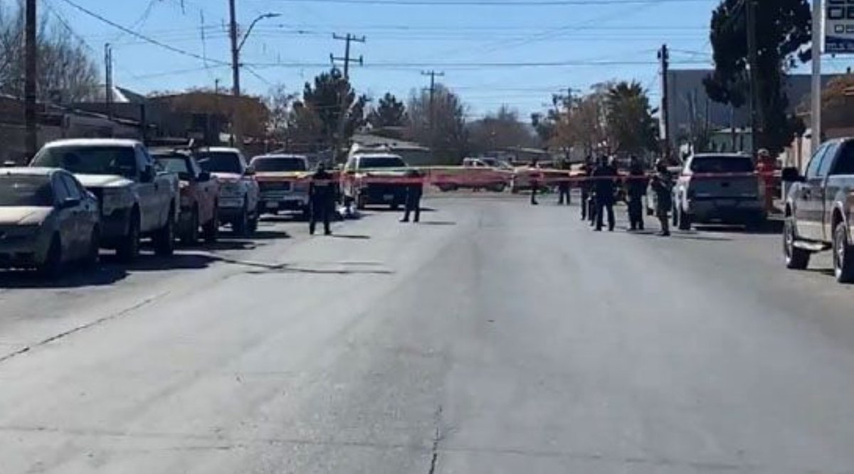 Identificados como Jesús Servando Zamarrón y Carlos Espino, los 2 agentes municipales que fueron ejecutados cuando se encontraban en un día de descanso en Cuauhtémoc #Chihuahua