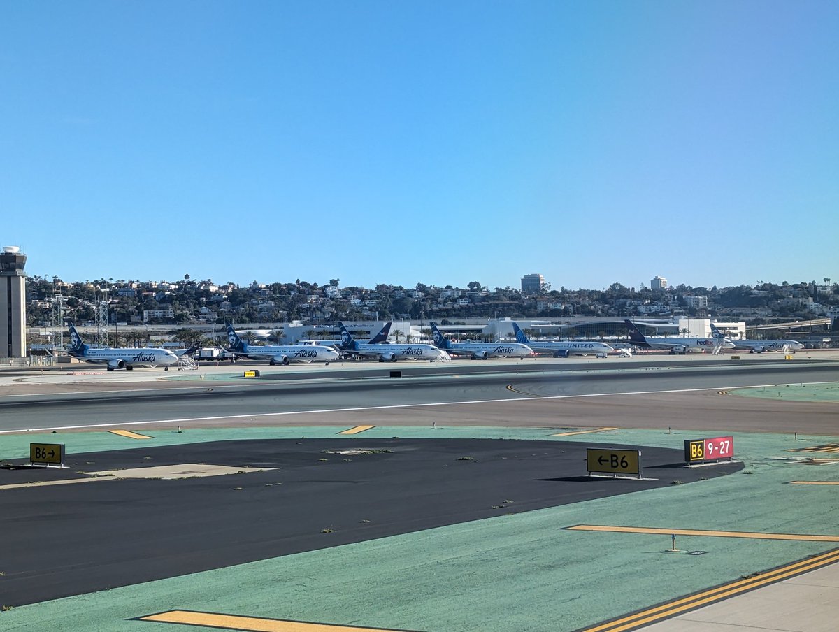 All the #boeing #737max9 #planes sitting on the tarmac at #SanDiego #airport