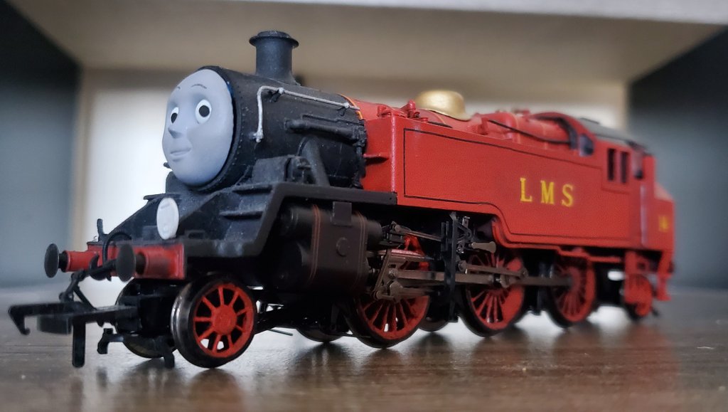 TheSludgeTender's tweet image. &quot;The smell of fish was everywhere. But Arthur was sure he had the most beautiful line on the Island of Sodor.&quot; 

Here is Arthur! I&apos;ve modeled him as a big, powerful 3MT, as he was depicted in his concept art!

#SludgeCon