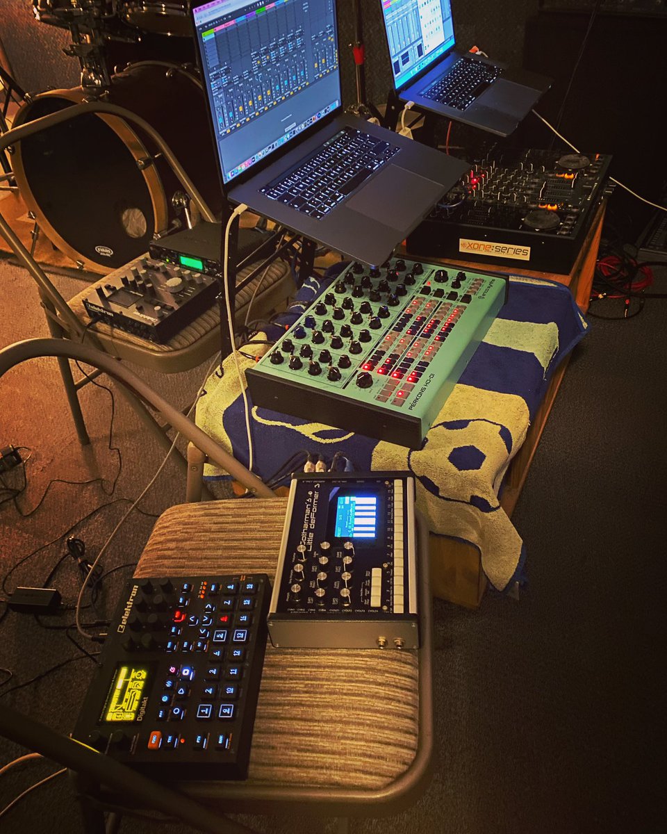 SBAssassins's tweet image. It’s been a while but back in the studio with @Kieren__James as @SOElectronics