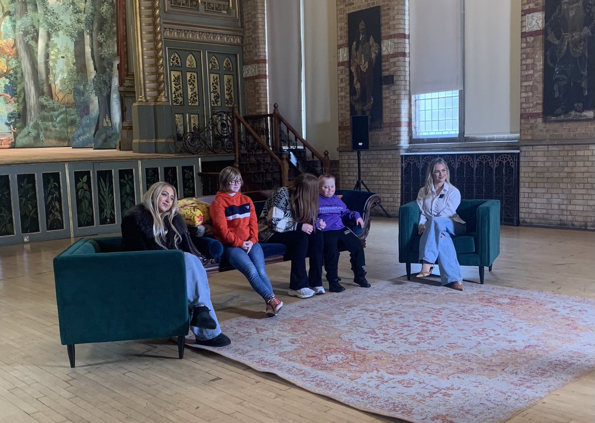 After a very early start, now heading back home from London after filming with the fabulous <a href="/irishammond12/">Iris Hammond</a> promoting her ‘RunAcross’ charity run (Lands End to John O’Groats) raising funds for <a href="/DSScotland/">Down's Syndrome Scotland</a> and our sister charity <a href="/DSAInfo/">Down's Syndrome Association</a> - watch this space! 
🙏🏻💙💛🏃‍♂️🏃‍♀️