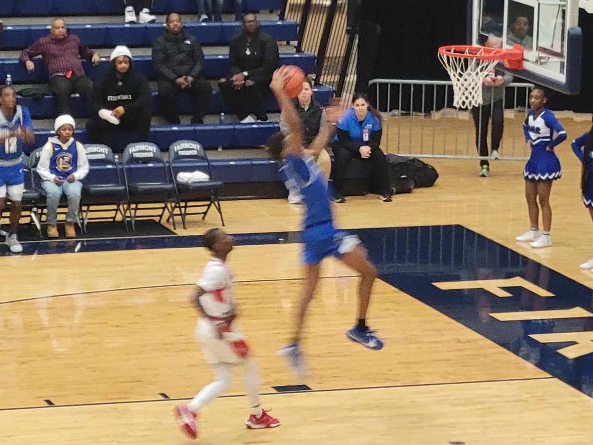 FlyinToTheHoop's tweet photo. Game #1 of Day 2 #FTTH2024 is in the books!  @DaytonDunbar_ takes down @WR_Athletics 68-61 behind 33 pts from @EricBrewerJr5 Early candidate for all-tourney team w that performance! @DuqMBB Aekins scored 26 for Walnut Ridge https://t.co/e5cS2kSpTv