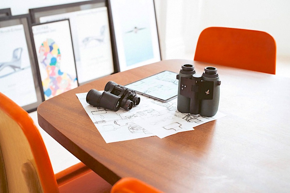 stupidDOPE's tweet photo. Swarovski Optik has taken birdwatching and wildlife observation to new levels with the unveiling of the AX Visio binoculars, a groundbreaking creation designed by the renowned Marc Newson. Dubbed the…
The post… https://t.co/mN38DXMLBP #ElectronicsTech #Latest #AItechnology https://t.co/KUdw1sSgS9