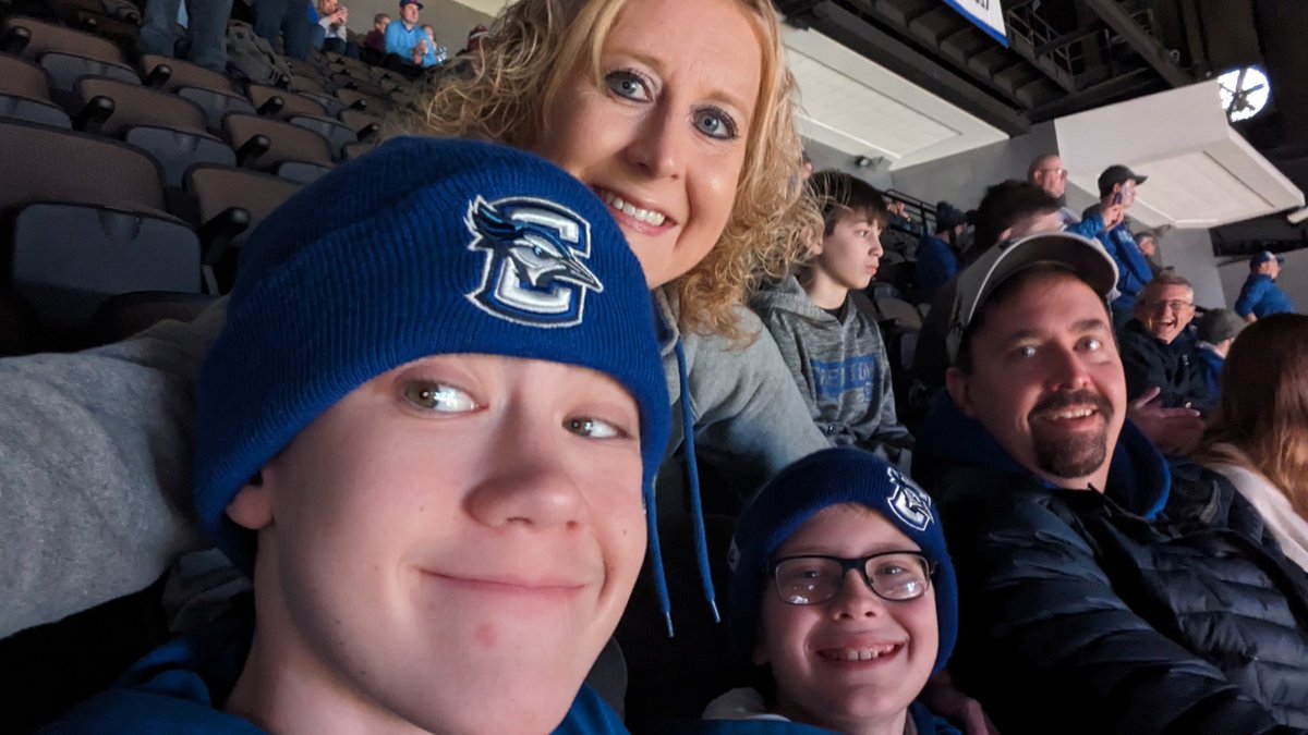 MrsSedlacekBW's tweet photo. #GoJays 💙🏀💙🏀 https://t.co/Kjge9FwkJM
