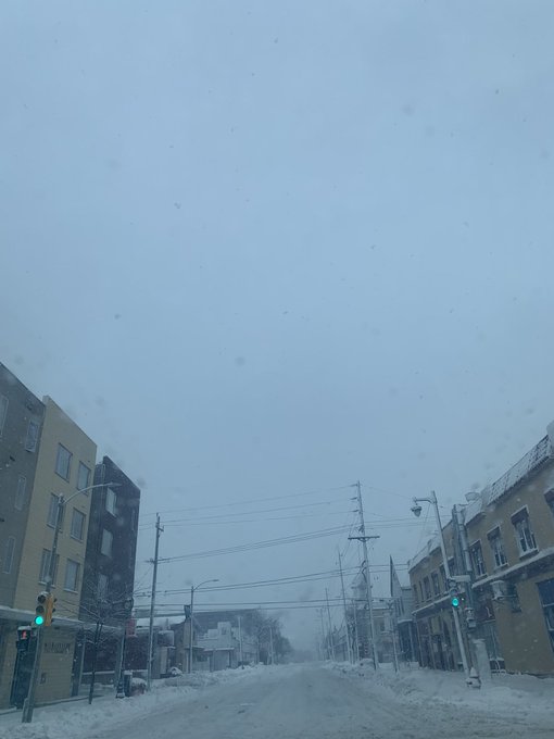 Villard #Milwaukee #SnowDays https://t.co/0fGFTXYVn9<a href="/tag/milwaukee"class="tags">#Milwaukee</a><a href="/tag/snowdays"class="tags">#SnowDays</a>