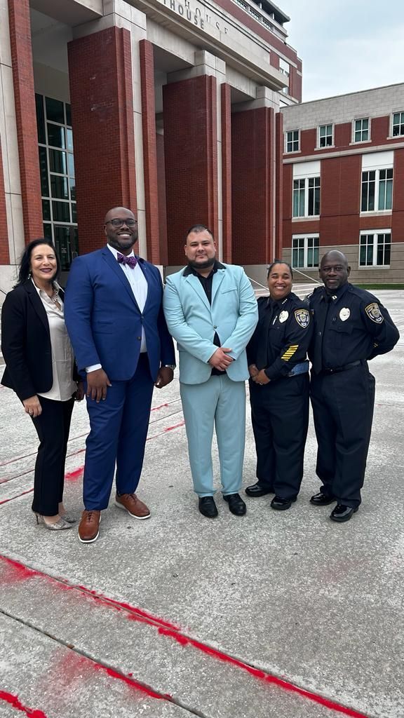 NinthCircuitSAO's tweet image. State Attorney Bain and SAO9 team members joined the #RedSandProject in #Osceola to raise awareness about #HumanTrafficking. Multiple agencies are collaborating to stop this exploitation and bring traffickers to justice. The red sand symbolizes victims who fall through the cracks