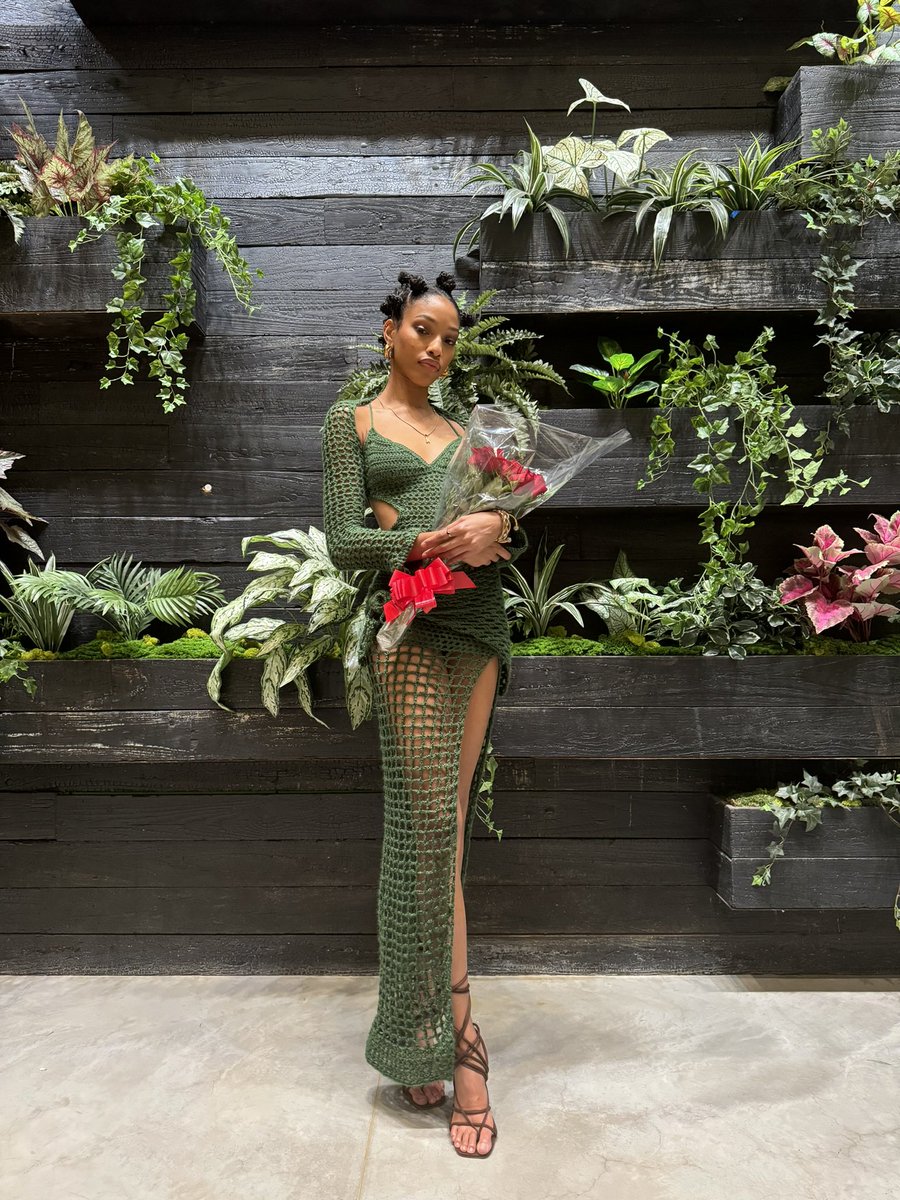 NaomiChinWing's tweet photo. 7 days before my birthday I decided that I was gonna crochet my dress. Spent 42 hours crocheting this dress and I couldn’t be happier 🥰
 Happy birthday to me ✨ https://t.co/74DYpYWf42