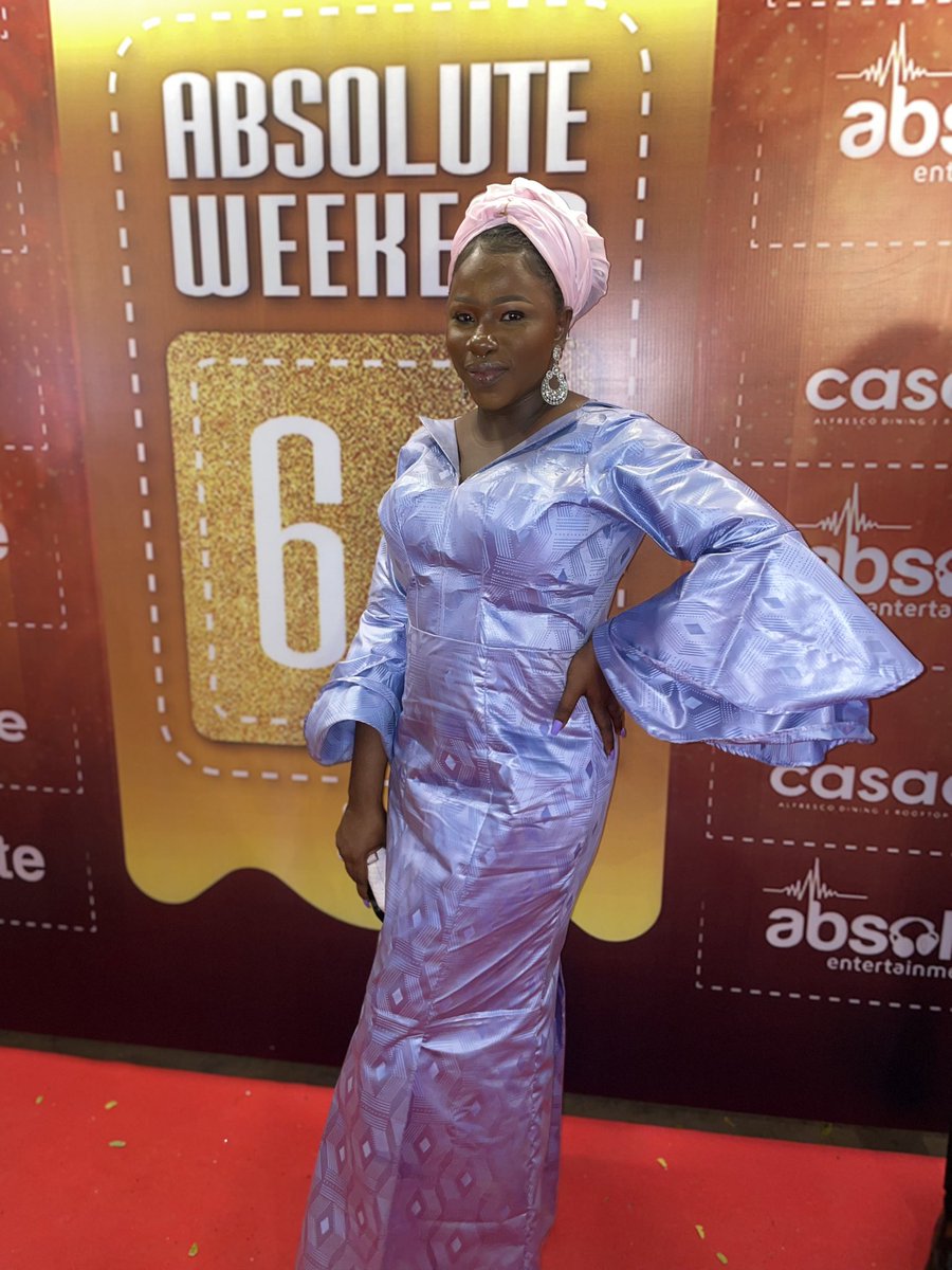 mamakbeh's tweet image. We made it to the #AbsoluteWeekend looking pretty 🤎