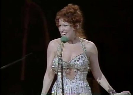 BootlegBette's tweet photo. BetteBack April 30, 1976: Why Do We Never See Bette Midler On Television? - Bootleg Betty
#BetteMidler, #BetteBack, #Cher, #irrepressible, #Television
https://t.co/TOWQKZx6Dh https://t.co/b4DTZ7aVG1