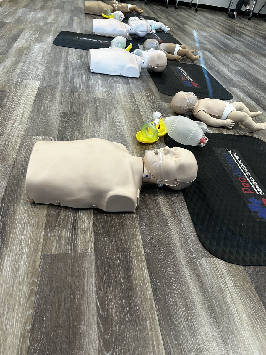 luisram915's tweet photo. Getting some high quality life saving training. Thanks, @ProActionEMS https://t.co/OYP17Gc2aJ