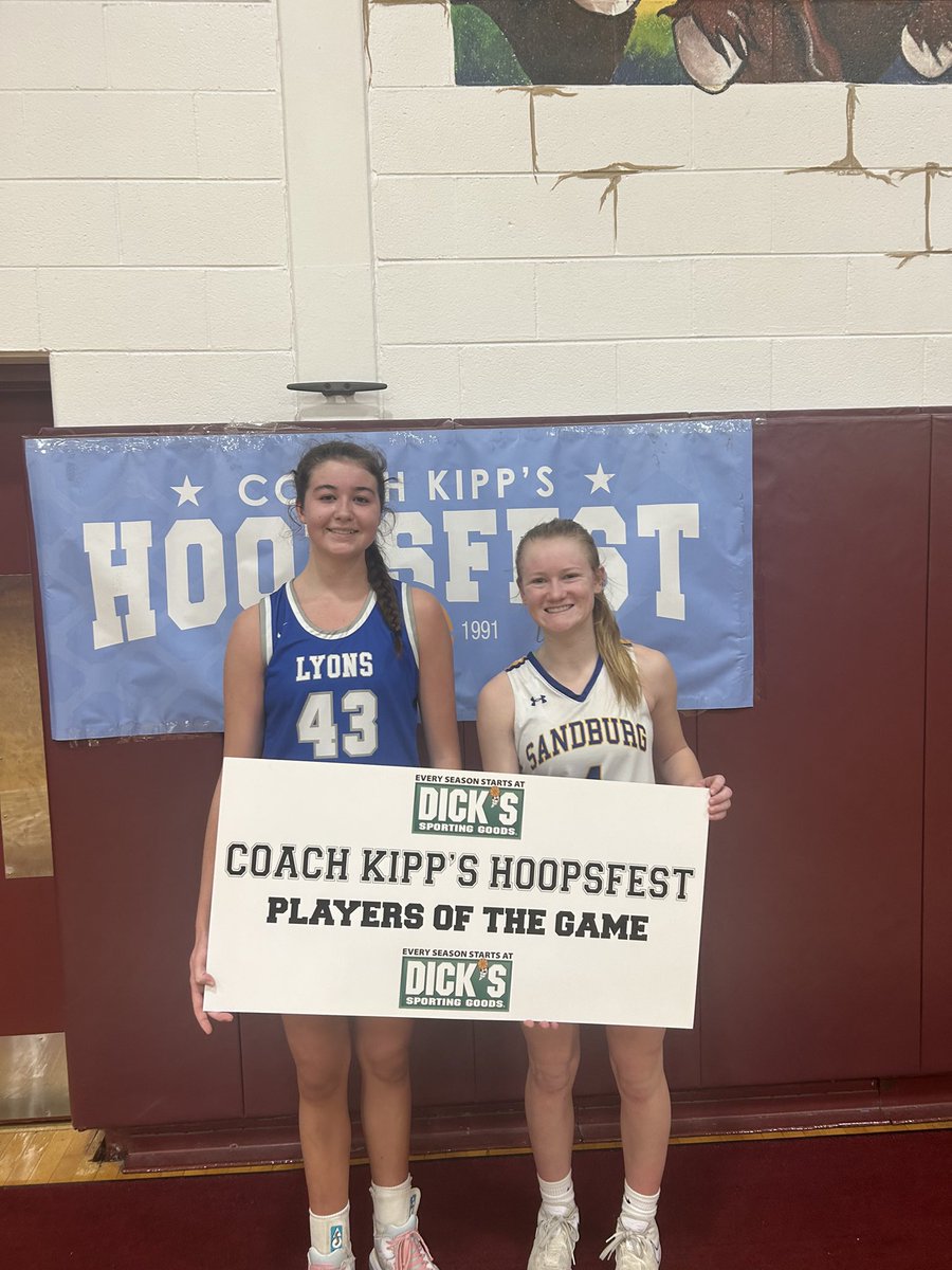 Kipp Hoopsfest
Game 2 Final

Lyons Township: 44
Sandburg: 63 

Players of the Game:
Ellen Driscoll (Sandburg)
Emma O’Brien (LT)