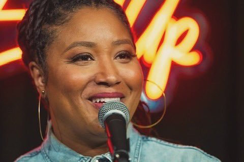 euniceelliott's tweet photo. Always a great time on the @crackemupthurs stage!!! And great pics from @cmlbates 🦋🦋🦋🦋 https://t.co/vXCU1F0MfD