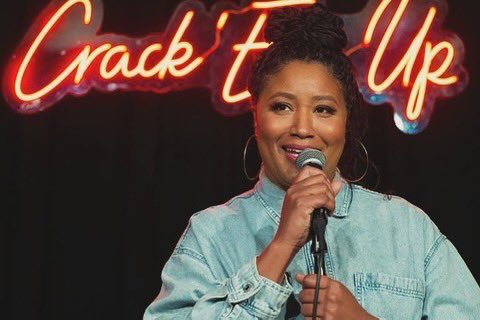 euniceelliott's tweet photo. Always a great time on the @crackemupthurs stage!!! And great pics from @cmlbates 🦋🦋🦋🦋 https://t.co/vXCU1F0MfD