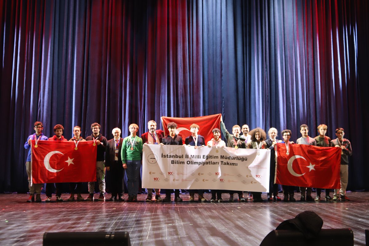 🇹🇷🇹🇷Şehir Olimpiyat Takımımızdan gururlandıran başarı.
Kazakistan’ın Almatı Şehrinde düzenlenen 20. Zhautykov Olimpiyatlarında (IZHO);
🥇4 Altın
🥈4 Gümüş 
🥉2 Bronz 
madalya alan öğrencilerimizi tebrik ediyoruz. 🇹🇷🇹🇷<a href="/tcmeb/">Millî Eğitim Bakanlığı</a> <a href="/Yusuf__Tekin/">Yusuf Tekin</a> <a href="/istanbulilmem/">İstanbul İl Millî Eğitim Müdürlüğü</a> <a href="/MucahitYentur/">Murat Mücahit Yentür</a>