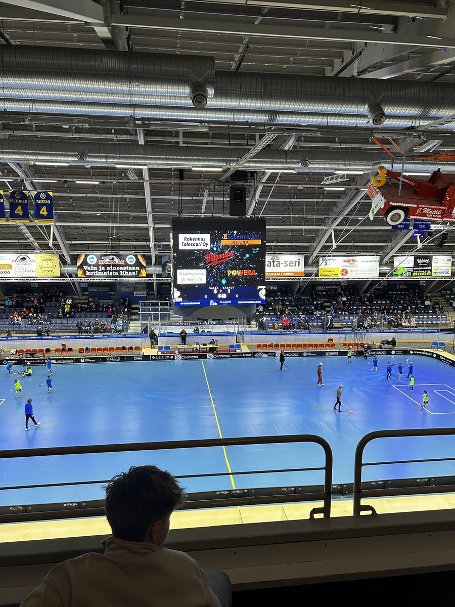 🎩 <a href="/JoniRokosa/">Joni Rokosa</a> ! Hienoa duunia Satakuntalaisen salibandyn eteen! #salibandy