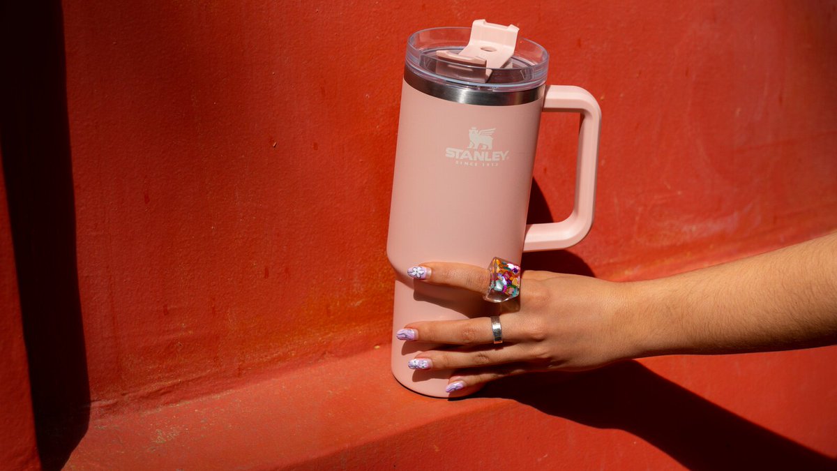 Levelhunter76's tweet image. 🔌 From electrifying Great Barrington with his #alternatingcurrent transformer to inventing the unbreakable #StanleyThermos, William Stanley Jr. was a true innovator! 💡🌡️ 

 #invention #engineering #history #GreatBarrington