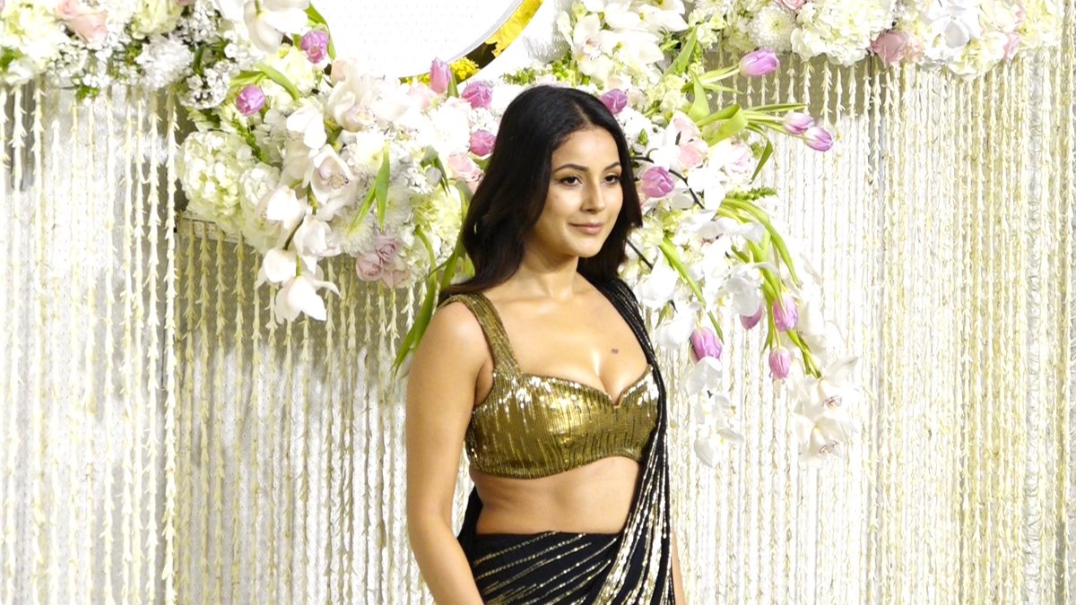 AccessTV2's tweet photo. shehnaaz Gill at Aamir Khan's daughter wedding reception

Video Link - https://t.co/eN98oUaX6V

#Shehnaazians #ShehnaazKaurGill #ShehnaazDiary2024 #ShehnaazKaurGill https://t.co/A9G55Zi2GB