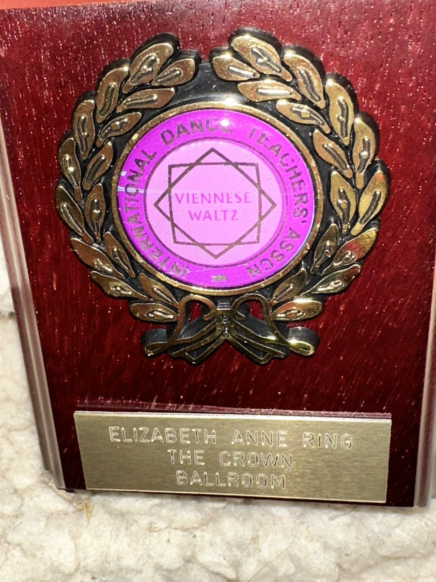 Elizabeth Ring tweet media