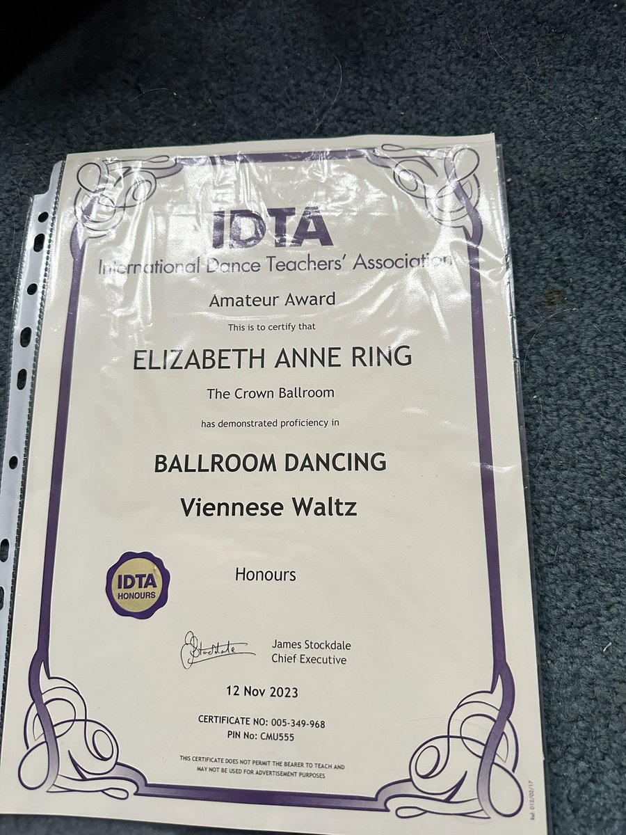 Elizabeth Ring tweet media