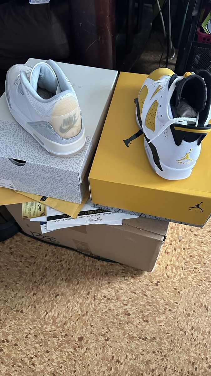 Blizzy212's tweet photo. #sneakergodsblessings๐๐พ
#airjordan3craftivory
#airjordan6yellowochre
@snkrfrkrmag
@SneakerNews @SOLELINKS @SoleCollector @kicksonfire @SneakerVisionz @KicksDeals
@nicekicks
#isslit ๐ฅ๐๐๐พ๐ช๐พโ๐พ๐ค๐พโ๐พ๐ค๐พ๐๐พ๐ช๐พ๐๐พโ
๐ฏ https://t.co/gJqyXepoqf