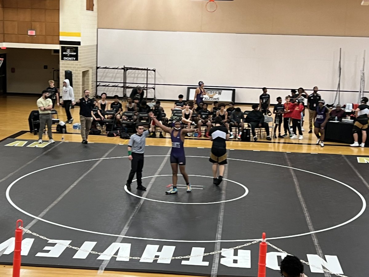 Lynhurst wrestling is in competition today at Northview Middle School. Solid performances thus far. Let’s go giants! Good luck the rest of this afternoon. #wearewayne @LHCWilson @Damon6961 @cody_ellis224 @AthleticsLHC