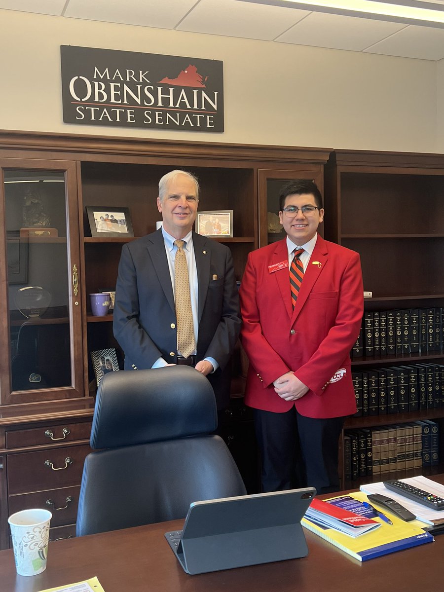 virginiafccla's tweet photo. This week your #VAFCCLA state president from the Page County High School chapter (@pchs_fccla) advocated for #CareerTechEd and #FCCLA at the Virginia ACTE Legislative Seminar in Richmond. Thank you for your advocacy for #FamilyAndConsumerSciences and #CTSOs! #FCCLAfamily https://t.co/LXF27RafsG