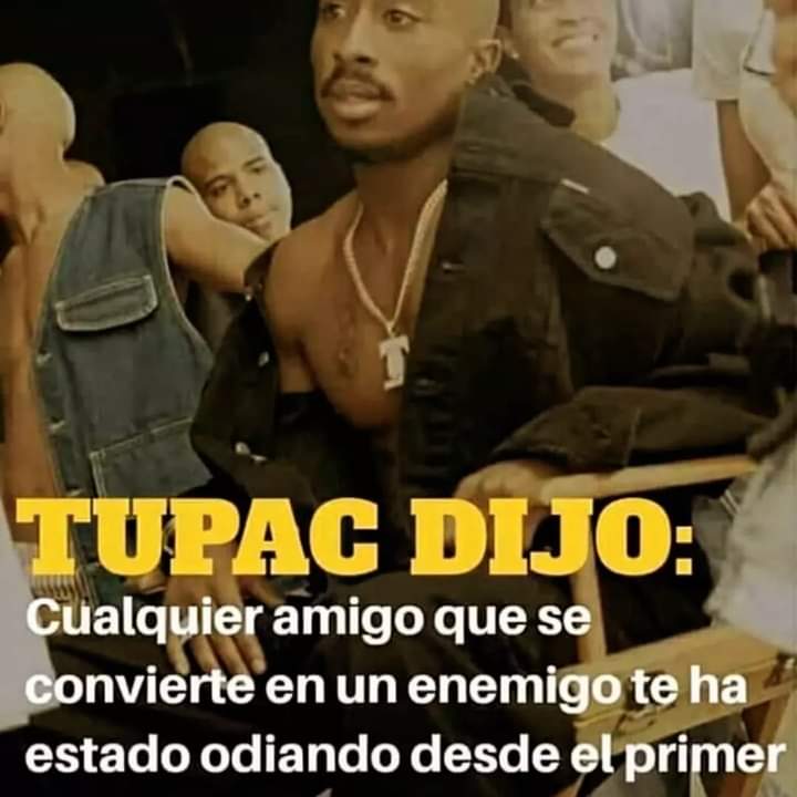 hop_vs's tweet photo. ,🏡 https://t.co/kaEn6uKxxI

#tupac #dijonville #rap #hiphop https://t.co/ExtcKZ6G9s
