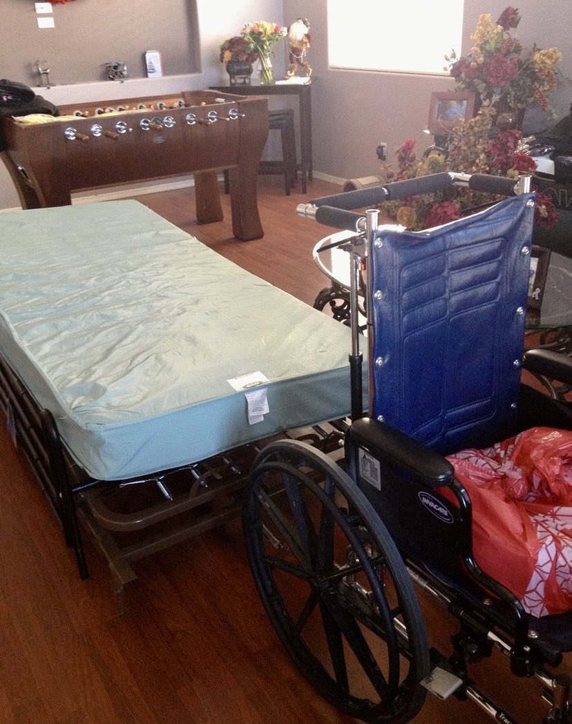 This was my 13 year old Daughter’s wheelchair & hospital bed we had at home in her last few months on Earth. Ashley never gave up & stayed positive throughout her battle. Ashley no longer needs this. Ashley is cancer free now! 💔 #BrainCancer 💔
