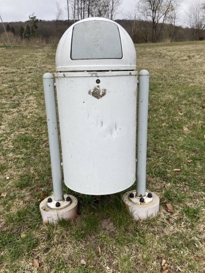 NoContextBrits's tweet image. Another childhood star lost to drugs.