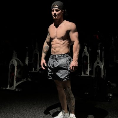 noahg222's tweet photo. #NewProfilePic https://t.co/gBAjEuXIRt