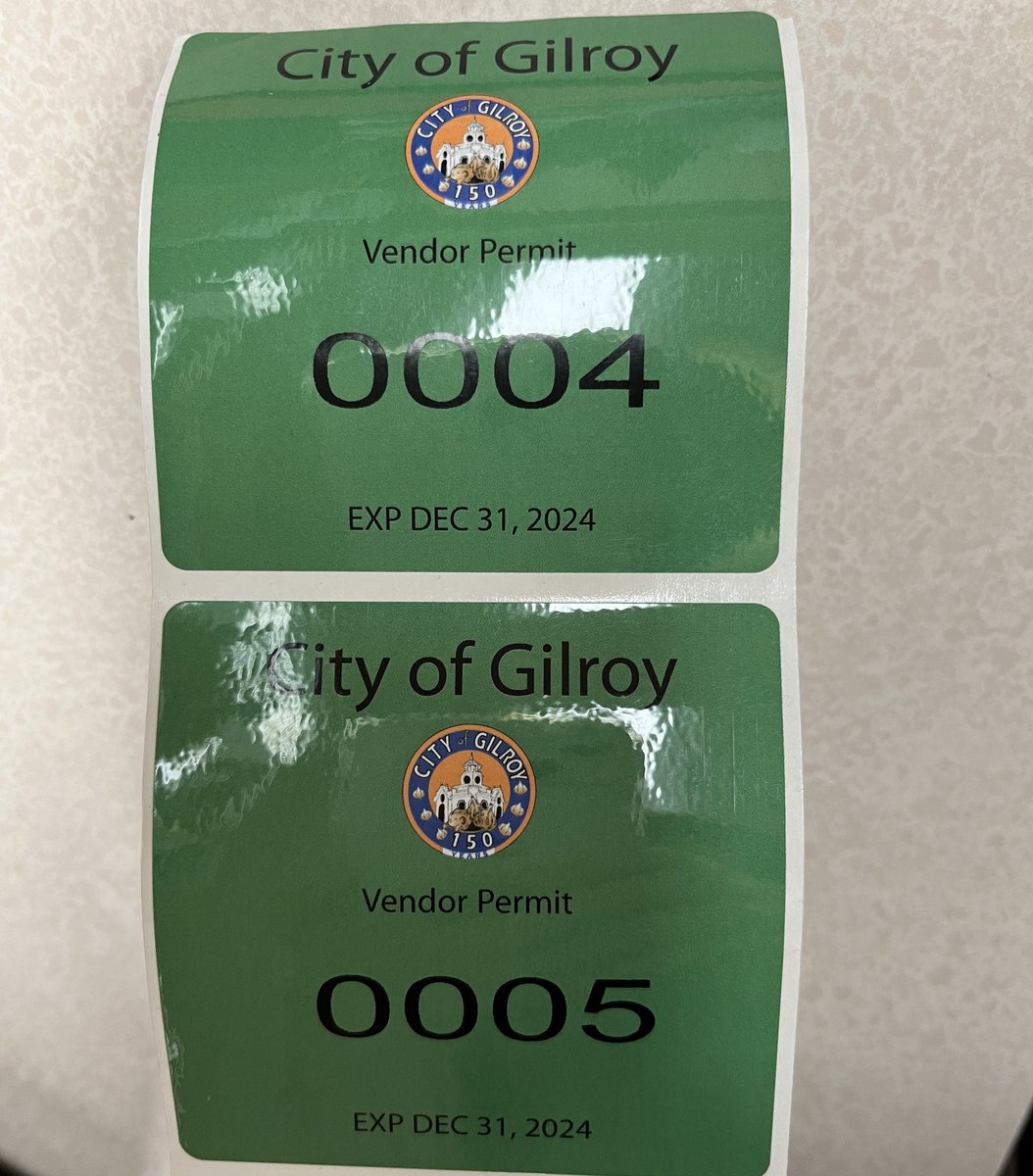 ZachHilton_CA's tweet photo. Gilroy’s new sidewalk vendor permit program issues these green stickers to those that have a valid permit. With several permits that have been issued look for these attached to the vendors cart or station citywide. #HiltonForCouncil #Gilroy #GilroyBPAC #DowntownGilroy https://t.co/5Ep8TdvFQu