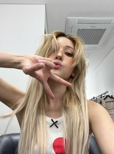 daisy. - wave to earth