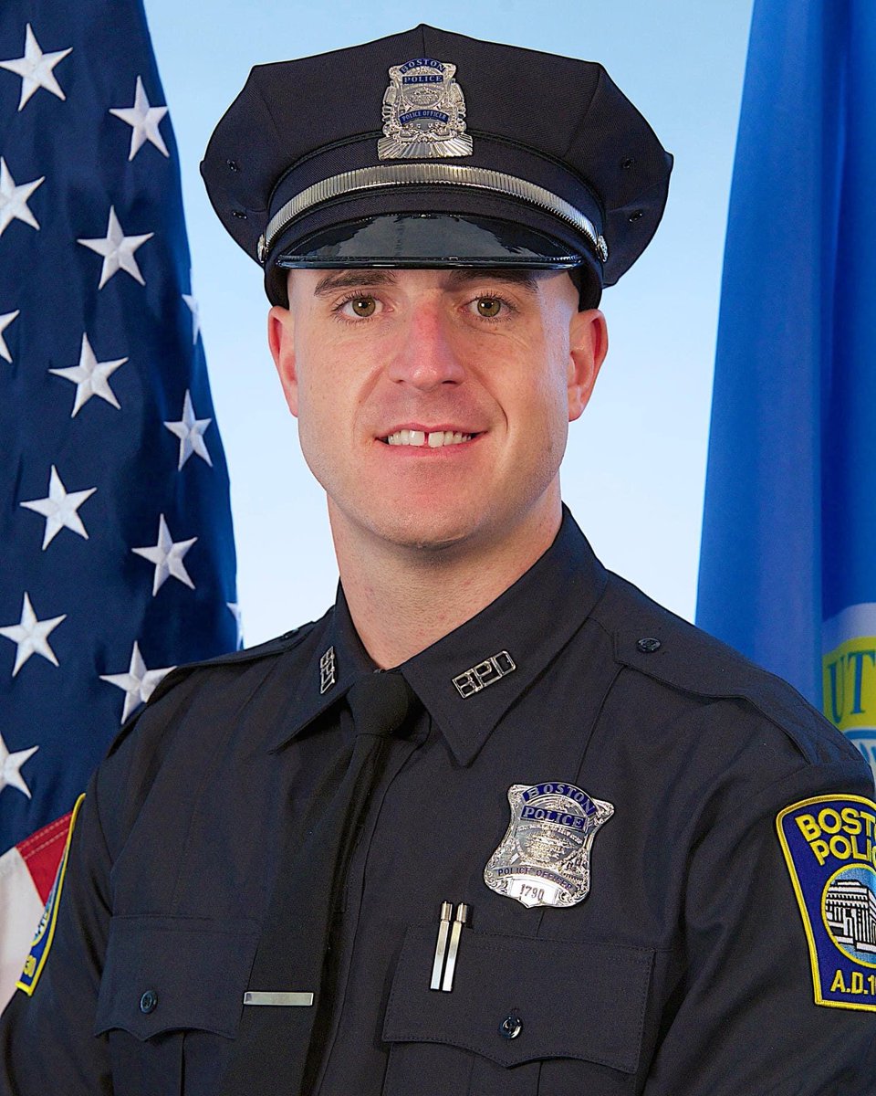 On behalf of the BPPA-EMS Division we would like to express our deepest condolences to our brothers in blue on the passing of Active Duty Boston Police Officer Pierce Fitzgerald Norton. 

Our condolences to his family, loved ones, and coworkers <a href="/BostonPatrolmen/">Boston Police Patrolmen's Association (BPPA)</a>