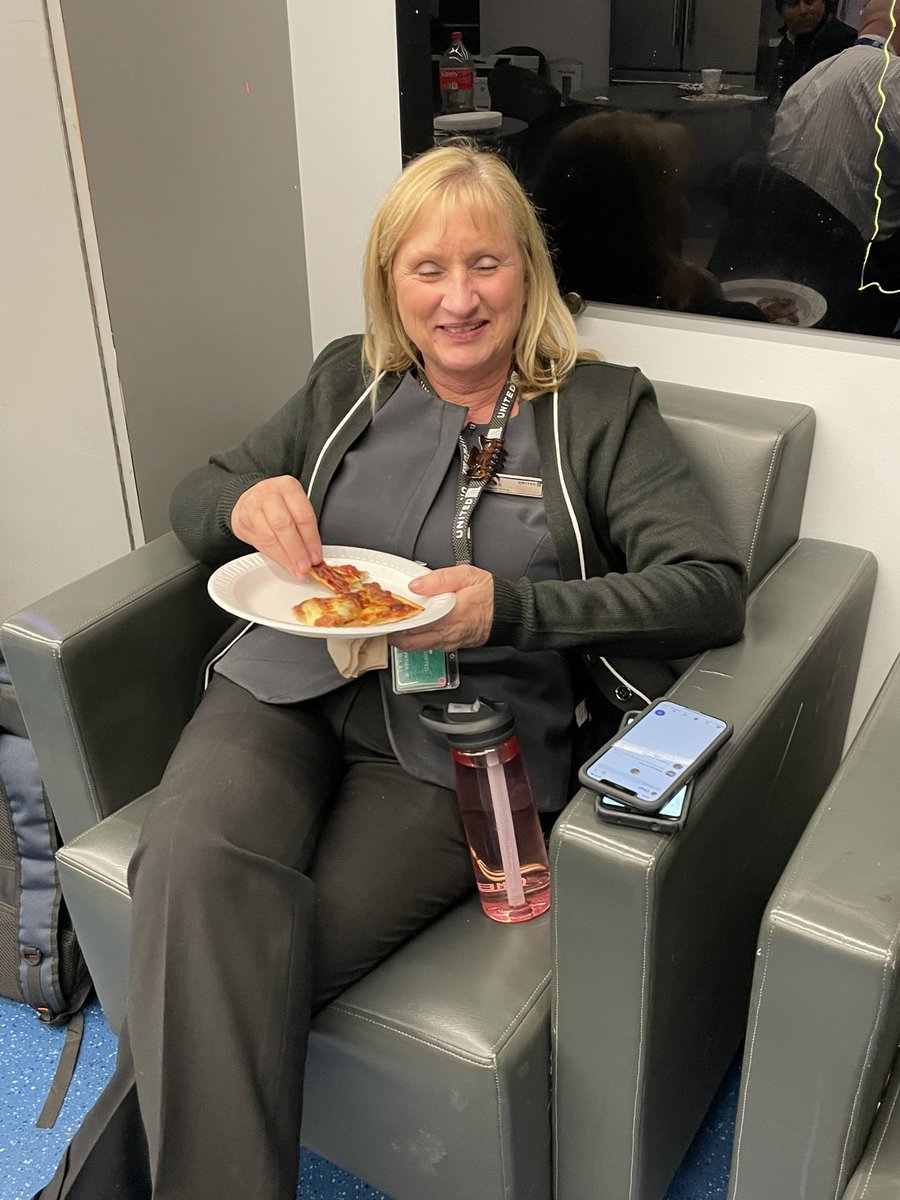 LStepanski23's tweet photo. ORD T5 Pizza party!!  A thank you to the United folks that work here every day though construction and weather challenges!  Thank you for always handling what comes our way! https://t.co/u3Oy5SvZBV