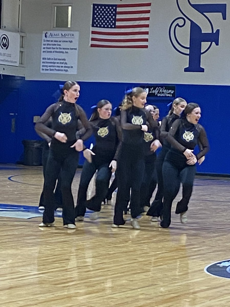 BCS_Belles's tweet photo. The Road to NDA Nationals!! 💙💛🐯#countingthedays #bcsdance #Belles2023_2024 #NDAdance https://t.co/Z45waVDsmy