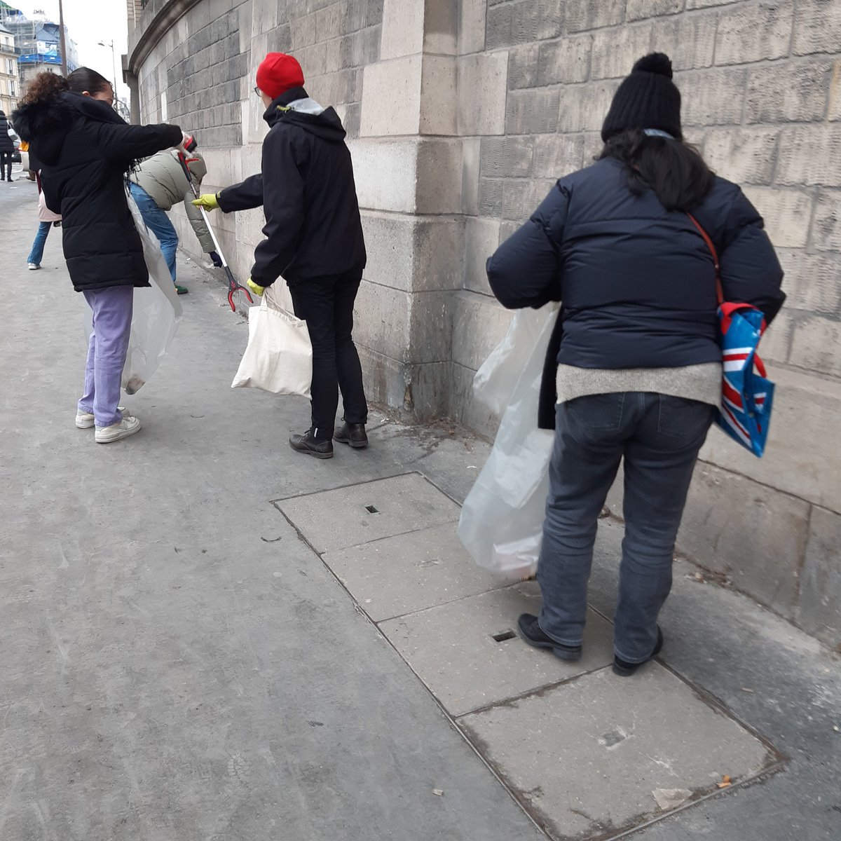 BenjaminMallo's tweet photo. Un très grand BRAVO et MERCI à @alexberthou Président de l'association @le17parisien pour un engagement et un investissement sans faille pour les autres et pour son quartier !
@Decathlon https://t.co/buOLqO0JZt