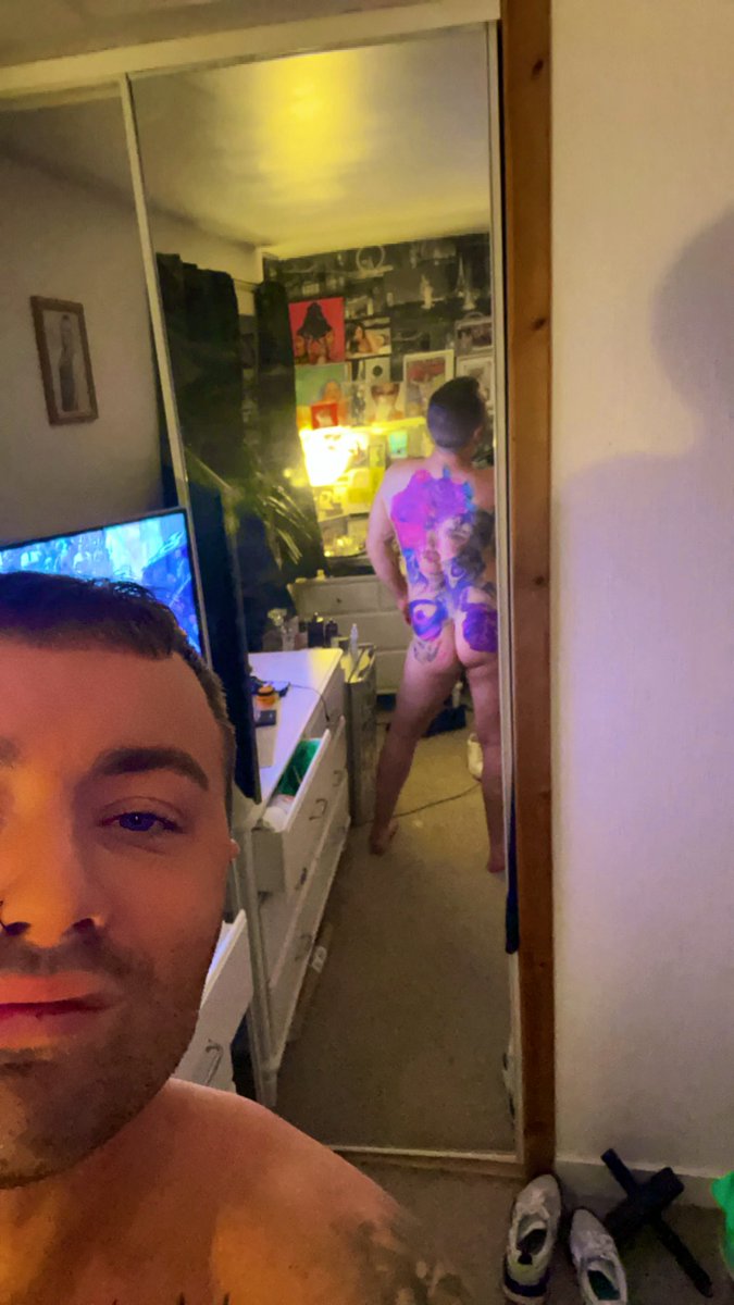 mikewrdlwxxx's tweet photo. Horny fun going on rn.

Come say hi 👋🏻

https://t.co/8Vh7lpG9PT

#onlyfan #onlyfans #onlyfansbi #onlyfansgay #onlygay #hnh https://t.co/CkWZoiywy3