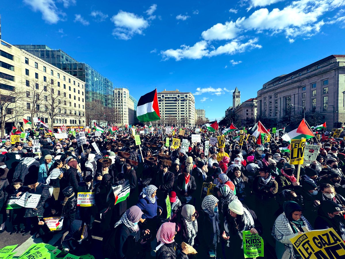 ChuckModi1's tweet photo. It’s a beautiful day in DC #March4Gaza https://t.co/92HStywwbl
