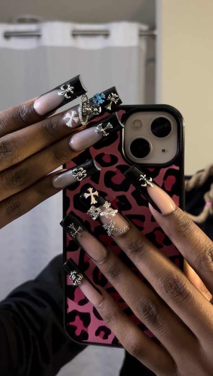 dynialexis's tweet photo. love being my own nail tech ๐คญ , @kalonsklaws on insta book w me ๐ .
#gramblingnailtech #rustonnailtech #latech #ulmonroe https://t.co/OzpVJfZSjj
