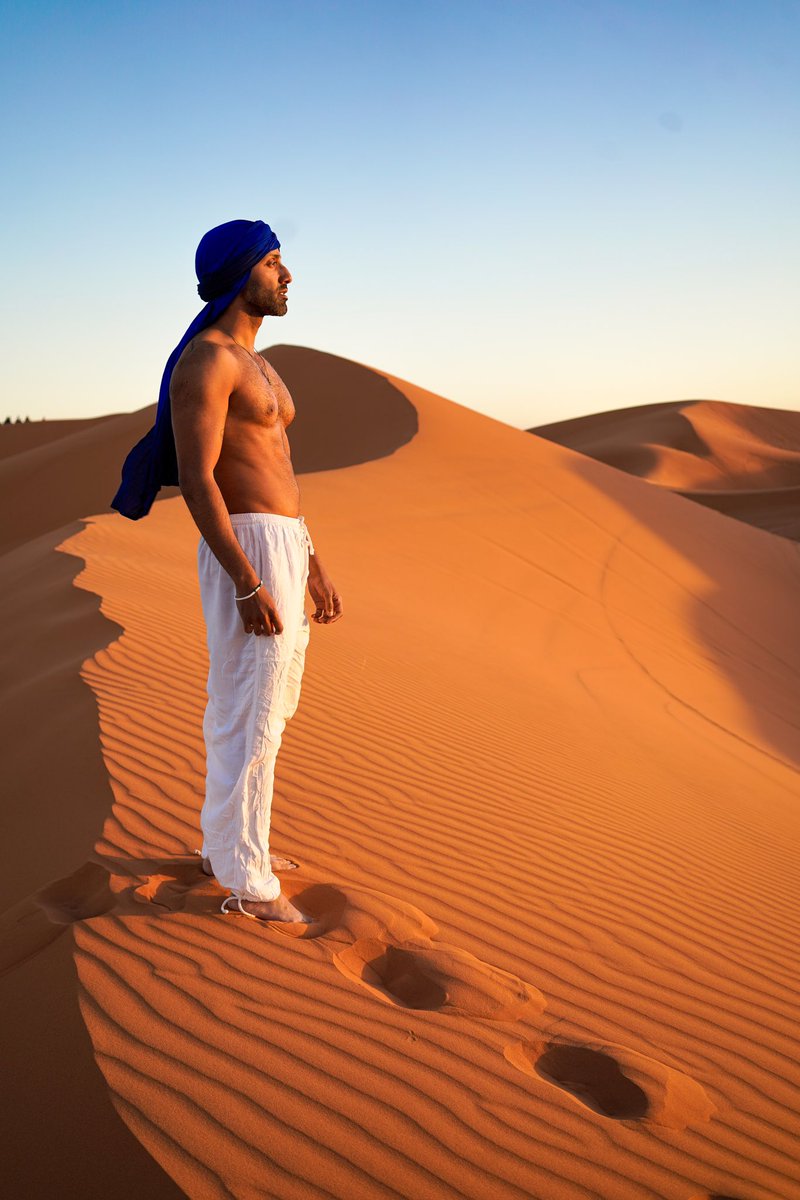 chasinglife's tweet photo. Missing this beautiful moment in the Sahara desert https://t.co/jxt2rgD956