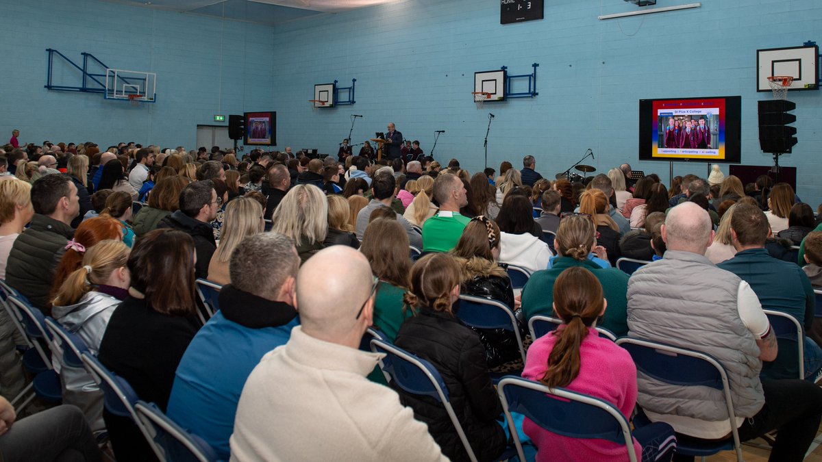 spxcollege's tweet photo. Thank you to everyone who attended our Open Day today &amp; to our fabulous pupils &amp; staff for their outstanding contribution to this special occasion. 👏🤗
Thank you also to @CathalMcOscar 📷
Check out additional pictures on our Facebook page.
#WelcomeToSPX
@PrincipalPiusX
@spxks3 https://t.co/GmXEk51YD9