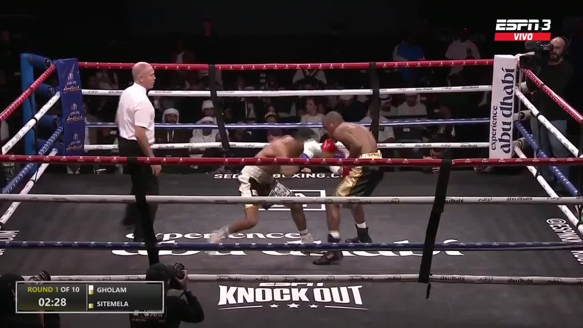 ESPNKnockOut's tweet photo. R1: Golpes punzantes y al cuerpo de Gholam ante Sitemela en el inicio del combate.
#ESPNKnockOut #RSA2 https://t.co/2sV2yVZgpt